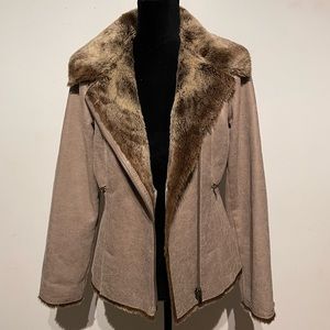 Amazing faux fur fabric jacket 🌟 M